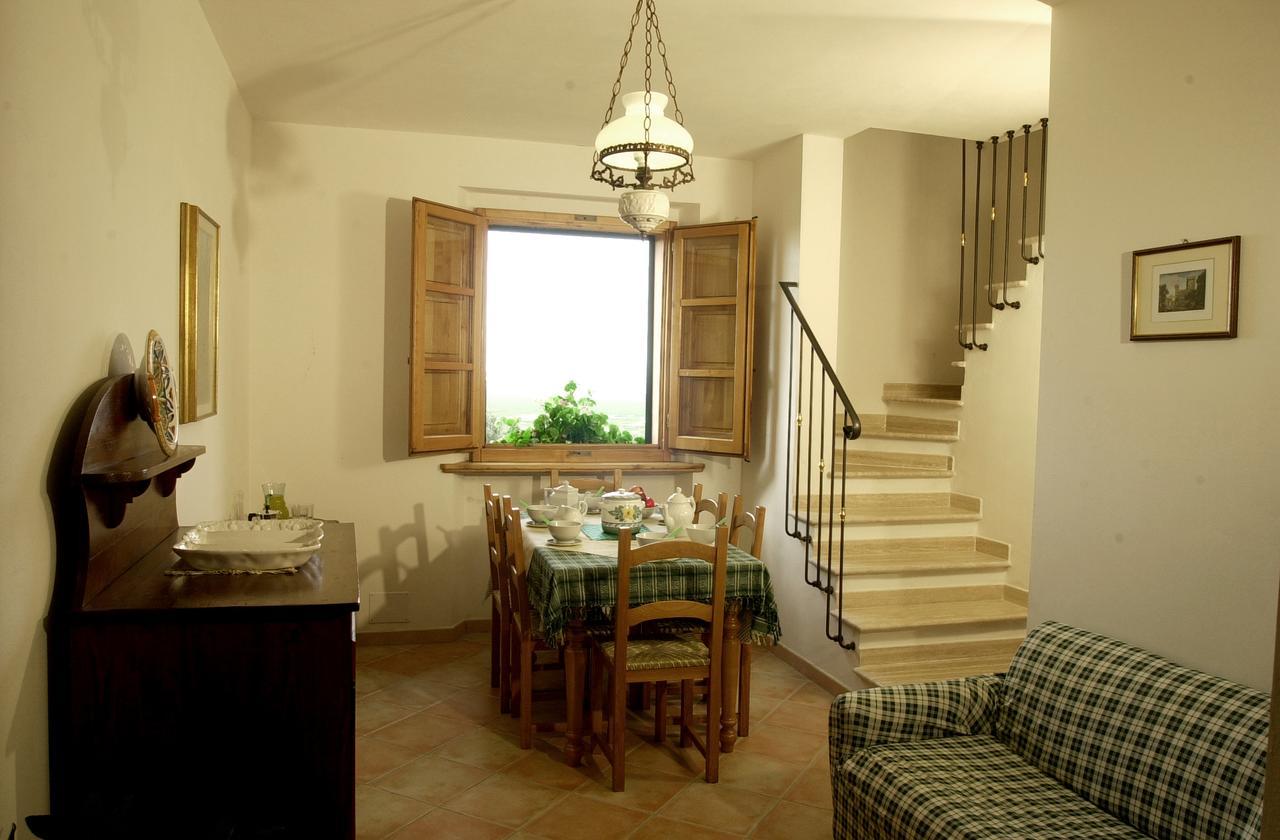 דירות קסטליונה דלה פסקאיה Residenza Le Galere מראה חיצוני תמונה