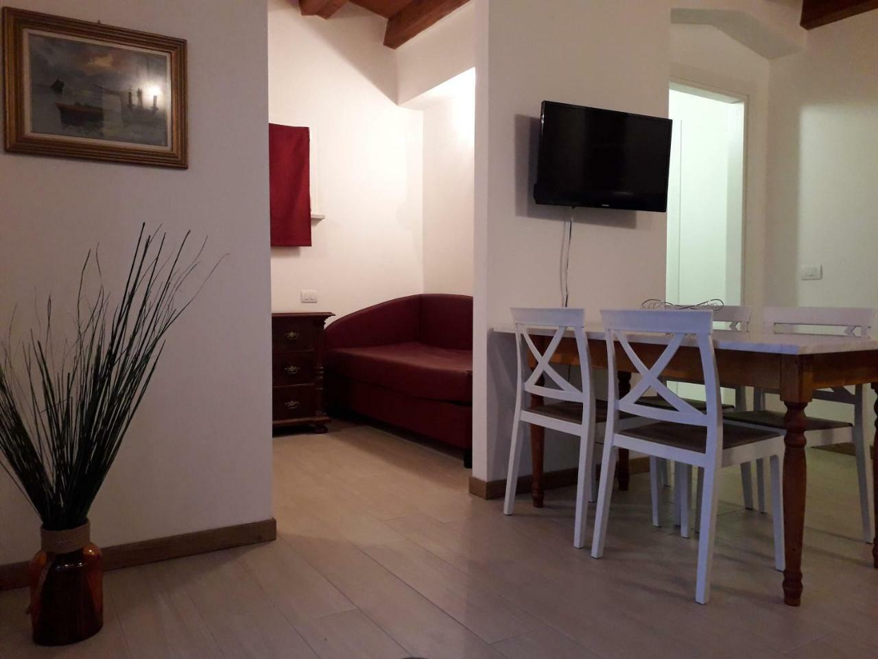 דירות קסטליונה דלה פסקאיה Residenza Le Galere מראה חיצוני תמונה