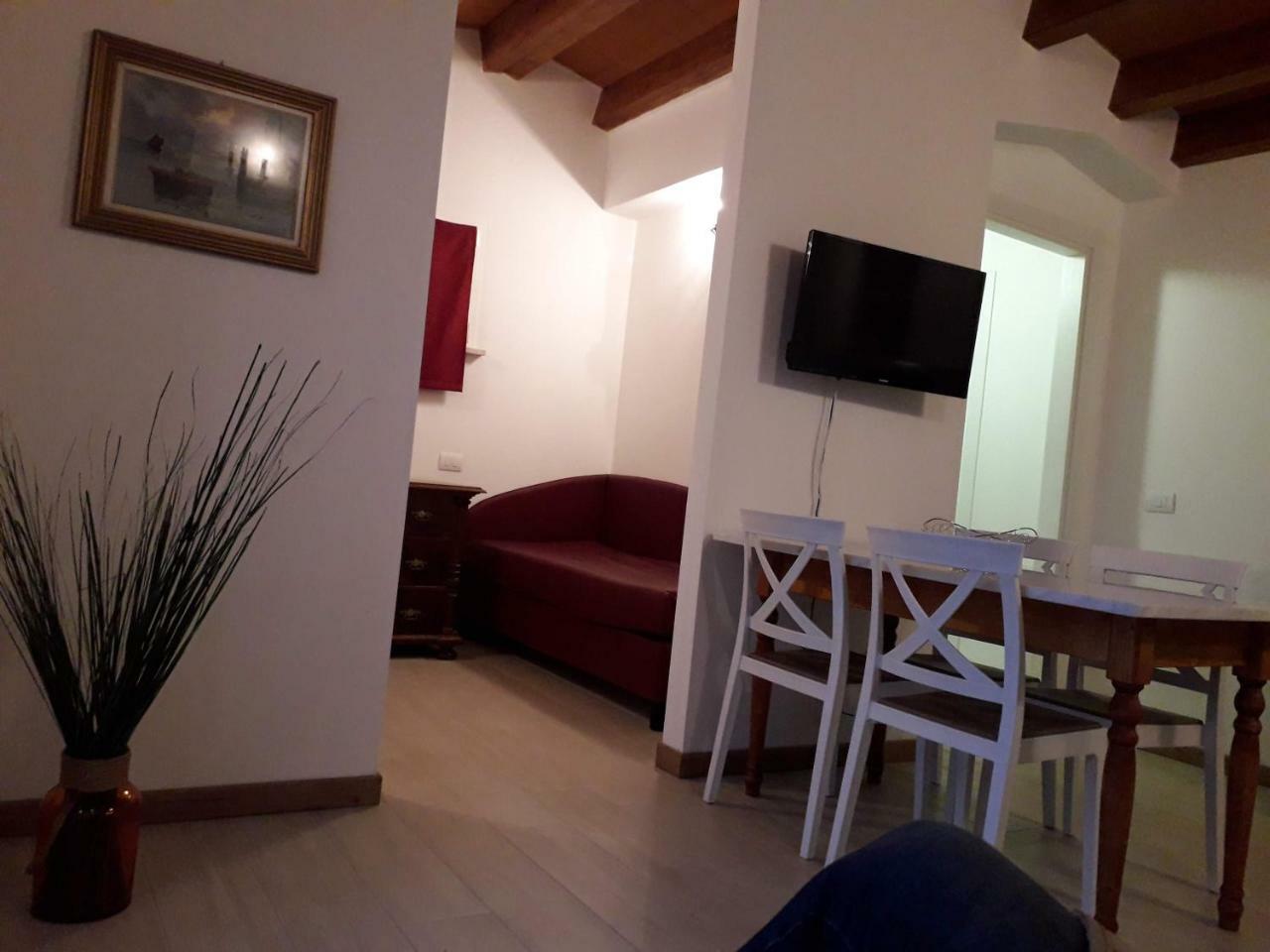 דירות קסטליונה דלה פסקאיה Residenza Le Galere מראה חיצוני תמונה